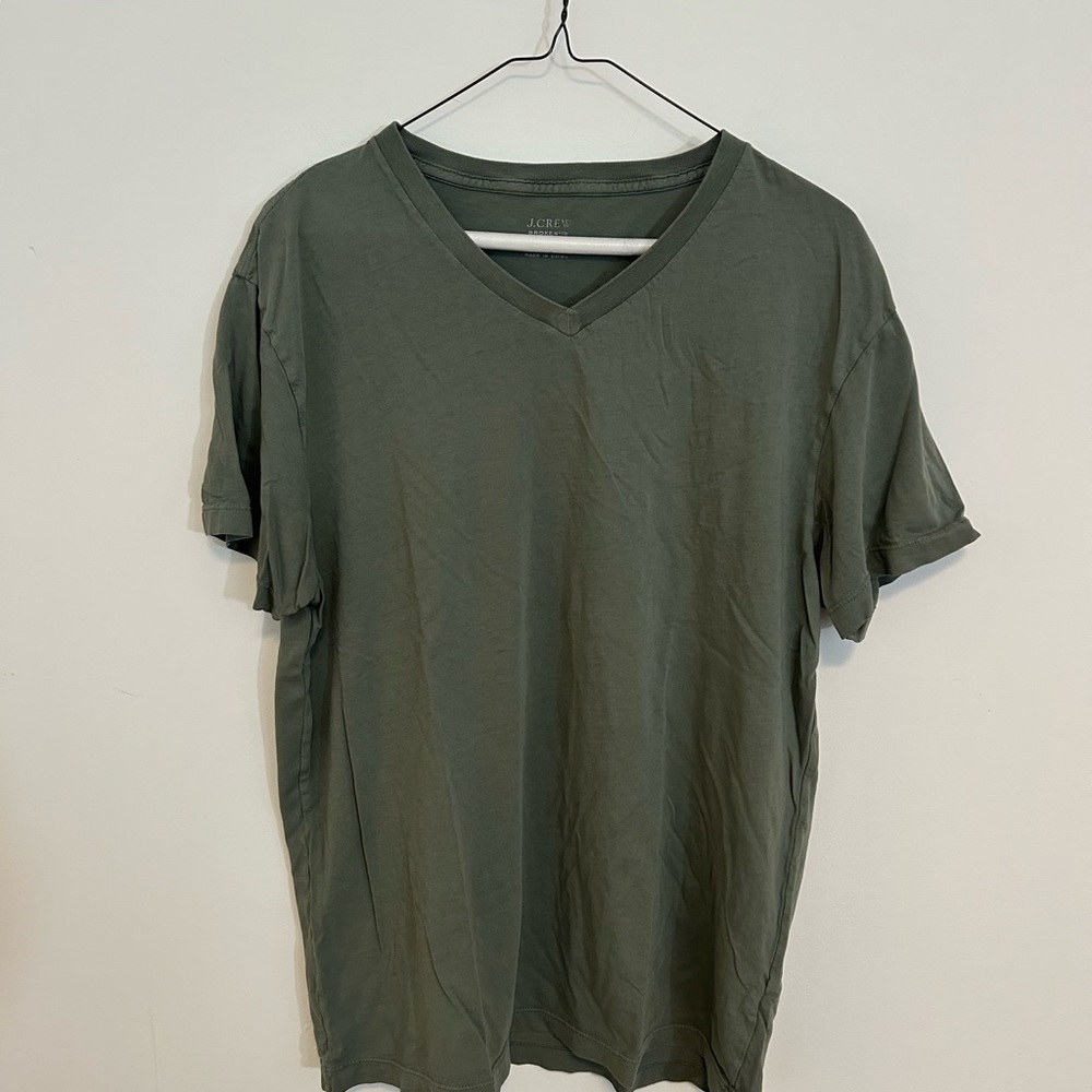 J. Crew Slim Fit Broken-In Green V-Neck Short Sleeve Tee